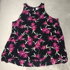 Tank with purple flowers